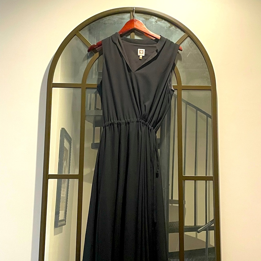 Vintage inspired black dress w cinch waist